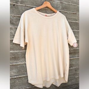 EUC Medium Le Bon Shoppe Bone Her Tee!